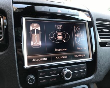 Синий Фольксваген Туарег, объемом двигателя 3 л и пробегом 175 тыс. км за 27000 $, фото 4 на Automoto.ua