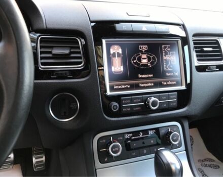 Синий Фольксваген Туарег, объемом двигателя 3 л и пробегом 175 тыс. км за 27000 $, фото 3 на Automoto.ua