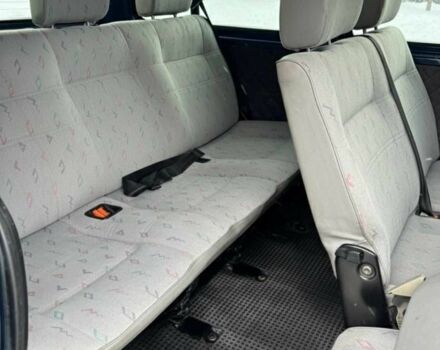 Синій Фольксваген Туарег, об'ємом двигуна 2.5 л та пробігом 268 тис. км за 2100 $, фото 6 на Automoto.ua