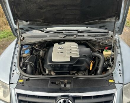 Фольксваген Туарег 2004 в Славянске на Automoto.ua Синий Фольксваген Туарег, объемом двигателя 2.5 л и пробегом 351 тыс. км за 4000 $, фото 3 на Automoto.ua