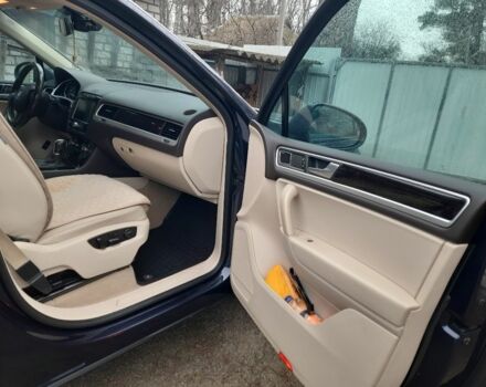 Синій Фольксваген Туарег, об'ємом двигуна 3 л та пробігом 236 тис. км за 21500 $, фото 18 на Automoto.ua