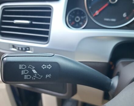 Синій Фольксваген Туарег, об'ємом двигуна 3 л та пробігом 236 тис. км за 21500 $, фото 13 на Automoto.ua