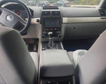 Синий Фольксваген Туарег, объемом двигателя 2.5 л и пробегом 342 тыс. км за 5400 $, фото 6 на Automoto.ua