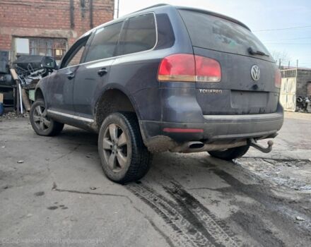 Синий Фольксваген Туарег, объемом двигателя 5 л и пробегом 400 тыс. км за 4662 $, фото 3 на Automoto.ua