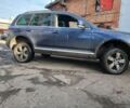 Синий Фольксваген Туарег, объемом двигателя 5 л и пробегом 400 тыс. км за 4662 $, фото 5 на Automoto.ua