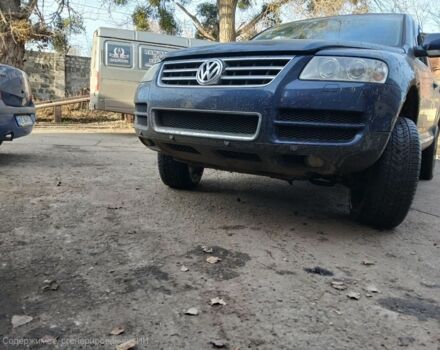 Синий Фольксваген Туарег, объемом двигателя 5 л и пробегом 400 тыс. км за 4662 $, фото 4 на Automoto.ua