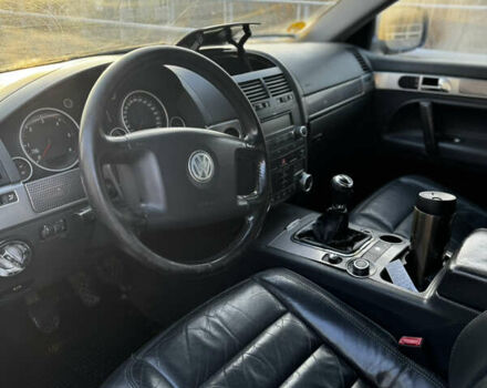 Синий Фольксваген Туарег, объемом двигателя 2.5 л и пробегом 472 тыс. км за 3799 $, фото 10 на Automoto.ua