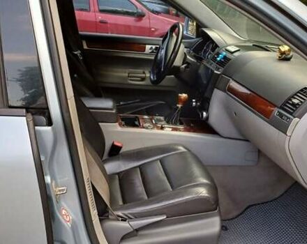 Синий Фольксваген Туарег, объемом двигателя 2.5 л и пробегом 431 тыс. км за 8200 $, фото 7 на Automoto.ua