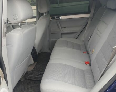 Синий Фольксваген Туарег, объемом двигателя 2.5 л и пробегом 342 тыс. км за 5400 $, фото 7 на Automoto.ua