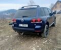 Синий Фольксваген Туарег, объемом двигателя 2.5 л и пробегом 342 тыс. км за 7699 $, фото 45 на Automoto.ua