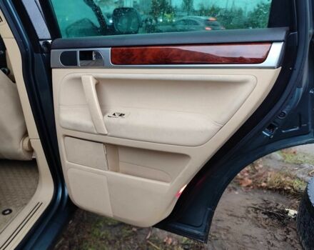 Синий Фольксваген Туарег, объемом двигателя 2.5 л и пробегом 336 тыс. км за 5500 $, фото 7 на Automoto.ua