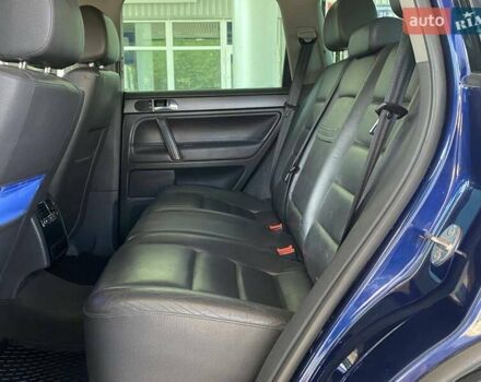 Синий Фольксваген Туарег, объемом двигателя 2.97 л и пробегом 284 тыс. км за 9000 $, фото 21 на Automoto.ua