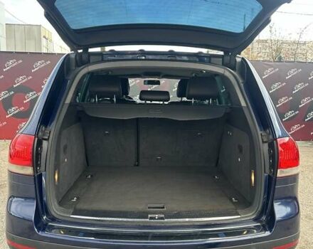 Синий Фольксваген Туарег, объемом двигателя 2.46 л и пробегом 264 тыс. км за 9700 $, фото 10 на Automoto.ua