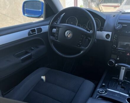 Синий Фольксваген Туарег, объемом двигателя 3 л и пробегом 377 тыс. км за 8700 $, фото 17 на Automoto.ua