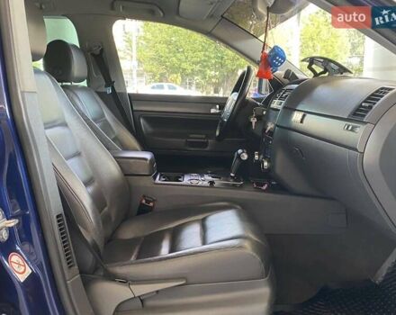 Синий Фольксваген Туарег, объемом двигателя 2.97 л и пробегом 284 тыс. км за 9000 $, фото 25 на Automoto.ua