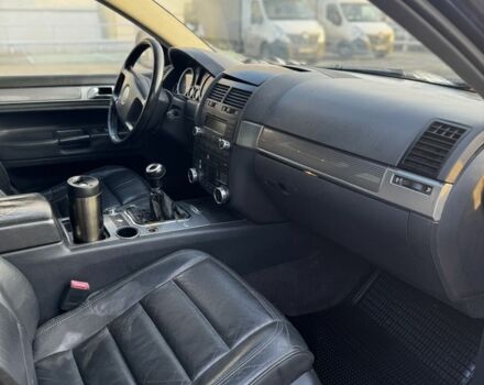 Синий Фольксваген Туарег, объемом двигателя 2.5 л и пробегом 372 тыс. км за 3799 $, фото 8 на Automoto.ua