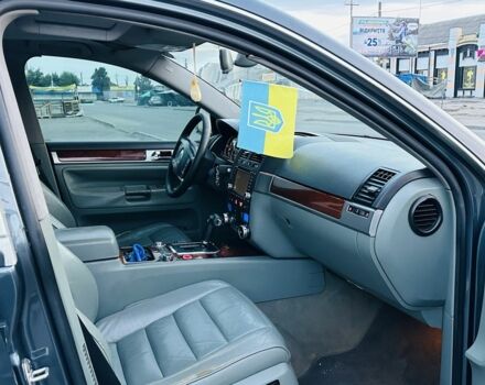 Синій Фольксваген Туарег, об'ємом двигуна 3 л та пробігом 200 тис. км за 4856 $, фото 13 на Automoto.ua