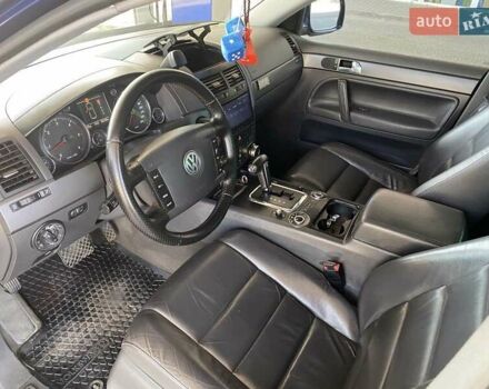 Синий Фольксваген Туарег, объемом двигателя 2.97 л и пробегом 284 тыс. км за 9000 $, фото 20 на Automoto.ua