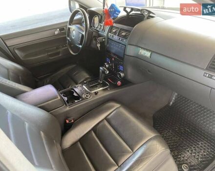 Синий Фольксваген Туарег, объемом двигателя 2.97 л и пробегом 284 тыс. км за 9000 $, фото 26 на Automoto.ua