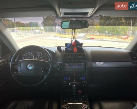 Синий Фольксваген Туарег, объемом двигателя 2.97 л и пробегом 284 тыс. км за 9000 $, фото 28 на Automoto.ua