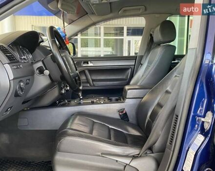 Синий Фольксваген Туарег, объемом двигателя 2.97 л и пробегом 284 тыс. км за 9000 $, фото 19 на Automoto.ua