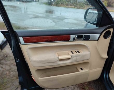 Синий Фольксваген Туарег, объемом двигателя 2.5 л и пробегом 336 тыс. км за 5500 $, фото 10 на Automoto.ua