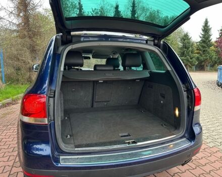 Синий Фольксваген Туарег, объемом двигателя 4.2 л и пробегом 280 тыс. км за 6500 $, фото 18 на Automoto.ua