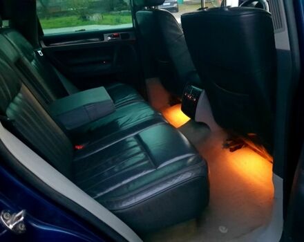 Синій Фольксваген Туарег, об'ємом двигуна 3 л та пробігом 300 тис. км за 9500 $, фото 14 на Automoto.ua