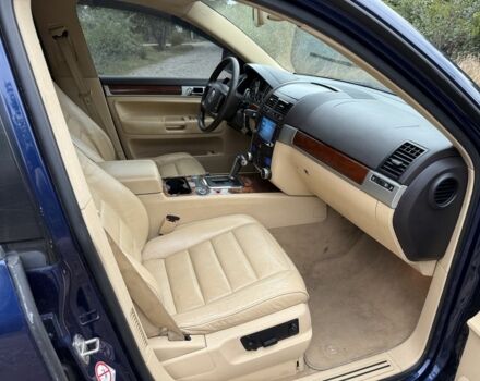 Синий Фольксваген Туарег, объемом двигателя 3 л и пробегом 500 тыс. км за 7850 $, фото 10 на Automoto.ua