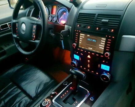 Синій Фольксваген Туарег, об'ємом двигуна 3 л та пробігом 300 тис. км за 9500 $, фото 12 на Automoto.ua