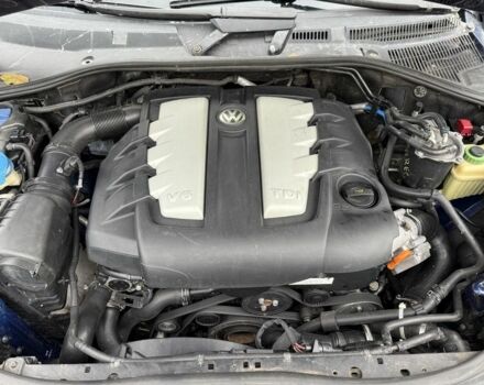 Синий Фольксваген Туарег, объемом двигателя 3 л и пробегом 500 тыс. км за 7850 $, фото 12 на Automoto.ua