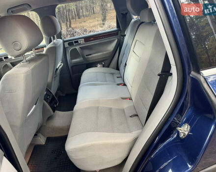 Синий Фольксваген Туарег, объемом двигателя 3.6 л и пробегом 353 тыс. км за 11000 $, фото 12 на Automoto.ua