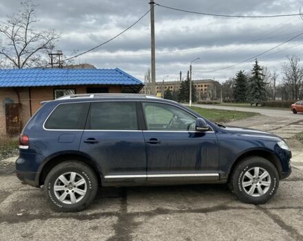 Синий Фольксваген Туарег, объемом двигателя 3 л и пробегом 350 тыс. км за 6200 $, фото 2 на Automoto.ua