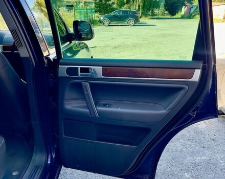 Синий Фольксваген Туарег, объемом двигателя 3 л и пробегом 350 тыс. км за 6000 $, фото 9 на Automoto.ua