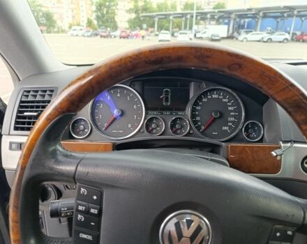 Синій Фольксваген Туарег, об'ємом двигуна 0 л та пробігом 255 тис. км за 7500 $, фото 4 на Automoto.ua