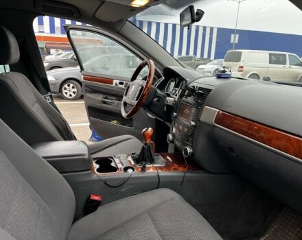 Синий Фольксваген Туарег, объемом двигателя 3 л и пробегом 430 тыс. км за 6008 $, фото 3 на Automoto.ua