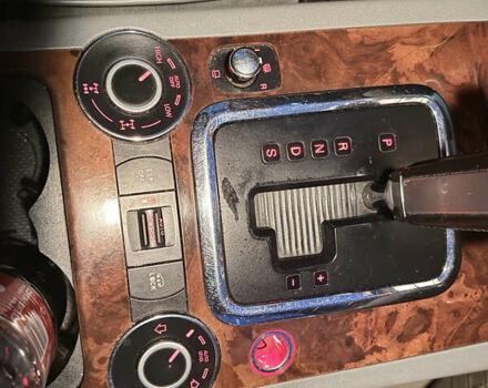 Синий Фольксваген Туарег, объемом двигателя 3 л и пробегом 265 тыс. км за 7999 $, фото 4 на Automoto.ua