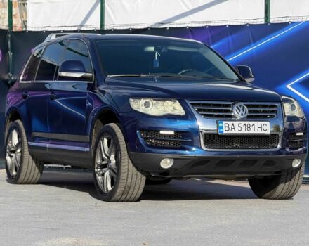 Синій Фольксваген Туарег, об'ємом двигуна 4.9 л та пробігом 259 тис. км за 13499 $, фото 3 на Automoto.ua
