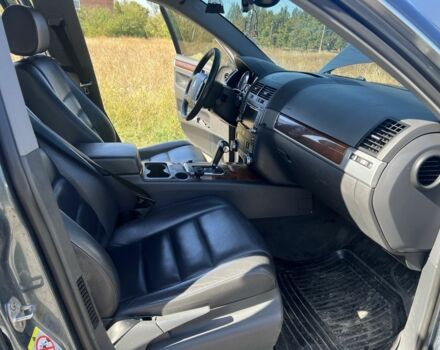 Синий Фольксваген Туарег, объемом двигателя 2.5 л и пробегом 294 тыс. км за 6000 $, фото 5 на Automoto.ua