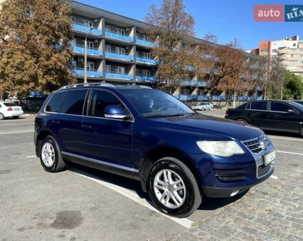 Синий Фольксваген Туарег, объемом двигателя 2.97 л и пробегом 246 тыс. км за 13000 $, фото 4 на Automoto.ua