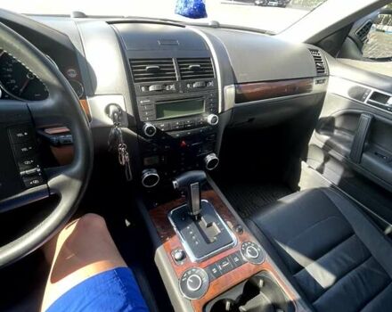 Синий Фольксваген Туарег, объемом двигателя 2.97 л и пробегом 246 тыс. км за 13000 $, фото 21 на Automoto.ua