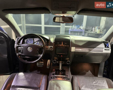 Синій Фольксваген Туарег, об'ємом двигуна 3 л та пробігом 286 тис. км за 14200 $, фото 13 на Automoto.ua