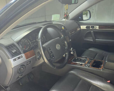 Синий Фольксваген Туарег, объемом двигателя 3 л и пробегом 386 тыс. км за 12300 $, фото 8 на Automoto.ua