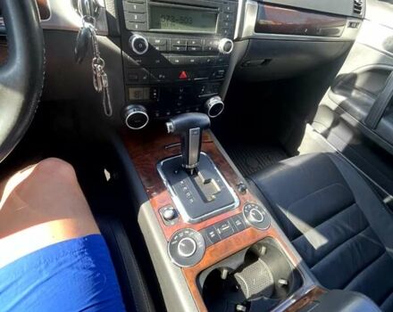 Синий Фольксваген Туарег, объемом двигателя 2.97 л и пробегом 246 тыс. км за 13000 $, фото 25 на Automoto.ua