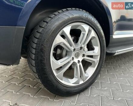 Синий Фольксваген Туарег, объемом двигателя 4.16 л и пробегом 385 тыс. км за 8500 $, фото 12 на Automoto.ua