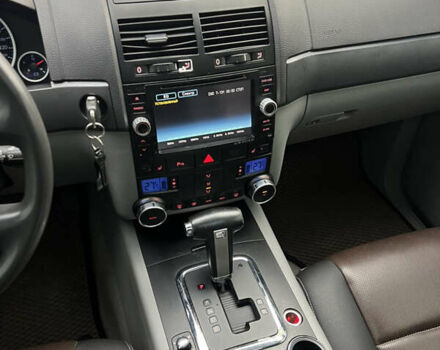 Синій Фольксваген Туарег, об'ємом двигуна 2.97 л та пробігом 236 тис. км за 11900 $, фото 26 на Automoto.ua