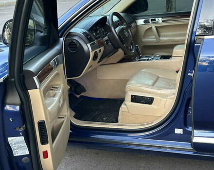 Синій Фольксваген Туарег, об'ємом двигуна 3 л та пробігом 306 тис. км за 12500 $, фото 16 на Automoto.ua