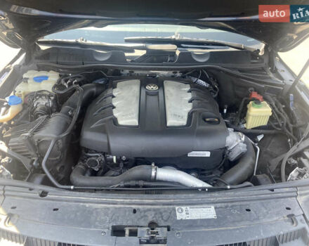 Синий Фольксваген Туарег, объемом двигателя 2.97 л и пробегом 249 тыс. км за 17300 $, фото 13 на Automoto.ua