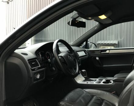 Синій Фольксваген Туарег, об'ємом двигуна 3 л та пробігом 430 тис. км за 15500 $, фото 12 на Automoto.ua