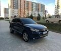 Синий Фольксваген Туарег, объемом двигателя 3 л и пробегом 317 тыс. км за 18000 $, фото 1 на Automoto.ua